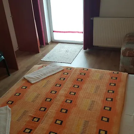 Rozsa Guest house Balatonfured